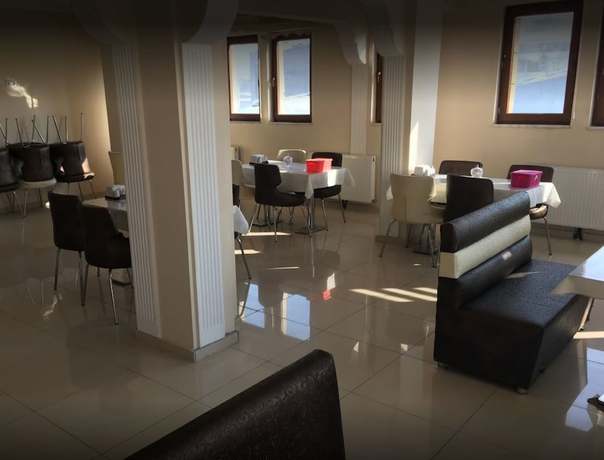 Imagen del bar/restaurante del Harakani Hotel. Foto 4