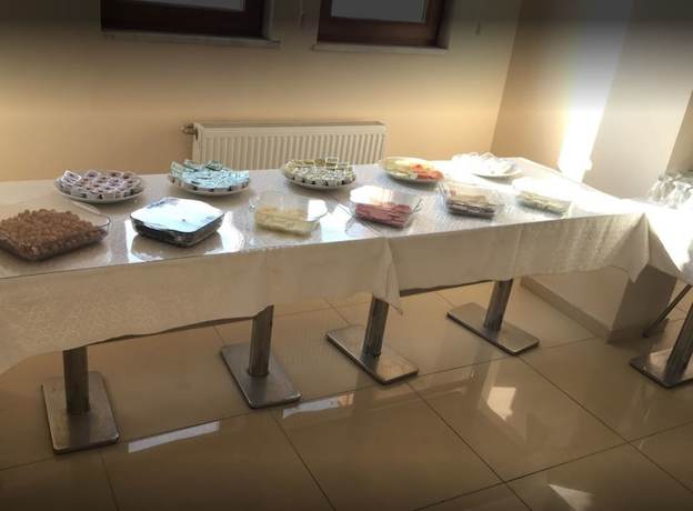 Imagen del bar/restaurante del Harakani Hotel. Foto 5