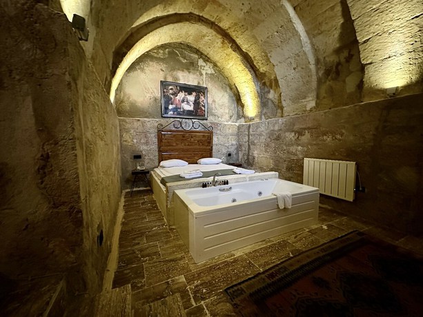 Imagen de la habitación del Harkasos Cave Hotel. Foto 3