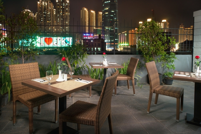 Imagen de los exteriores del Harlys Residence. Foto 4