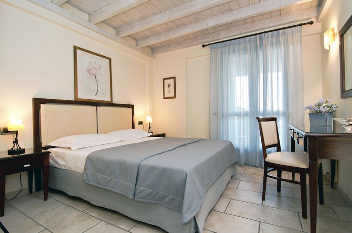 Imagen de la habitación del Harmony Hotel Apartments. Foto 2