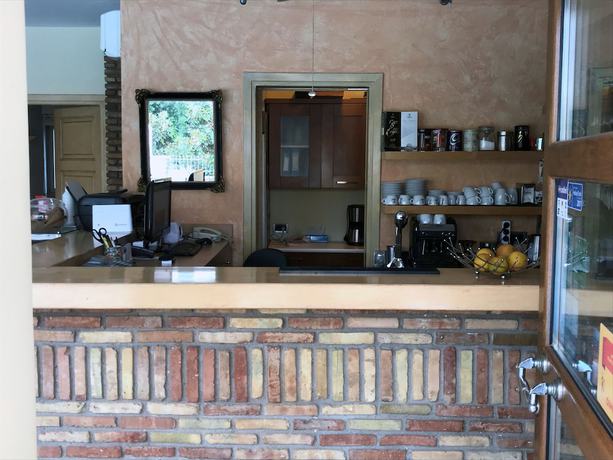 Imagen de los interiores del Harmony Hotel Apartments. Foto 20