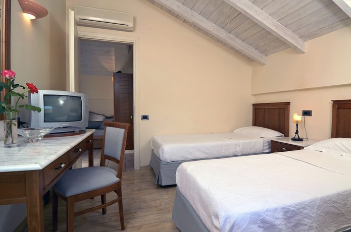 Imagen de la habitación del Harmony Hotel Apartments. Foto 11