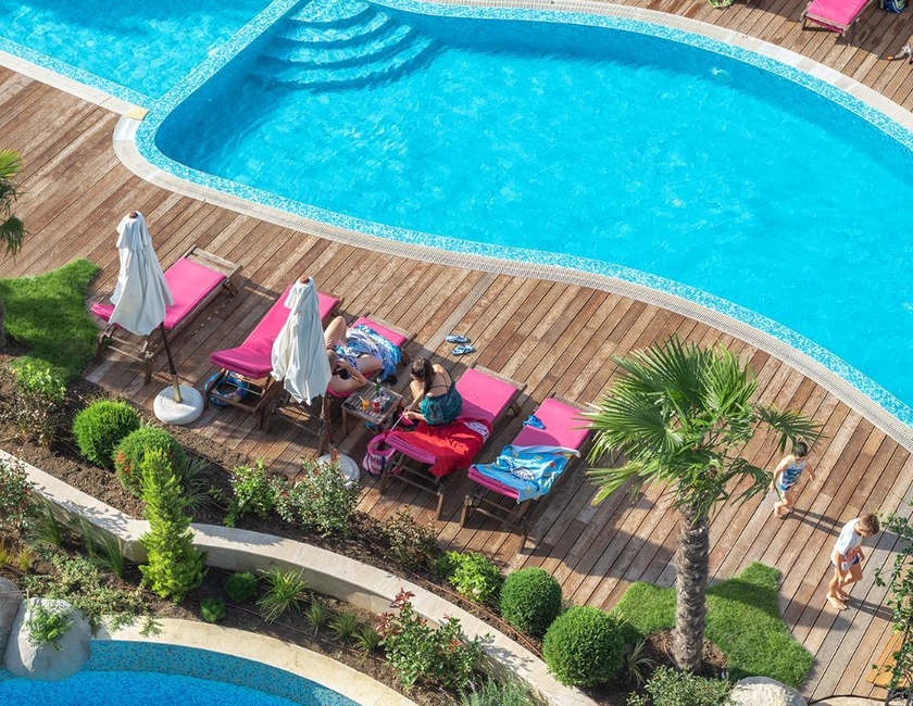 Imagen general del Harmony Suites Saint Vlas. Foto 22