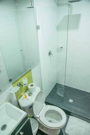 Imagen de la habitación del Harrington 63 Hotel. Foto 1