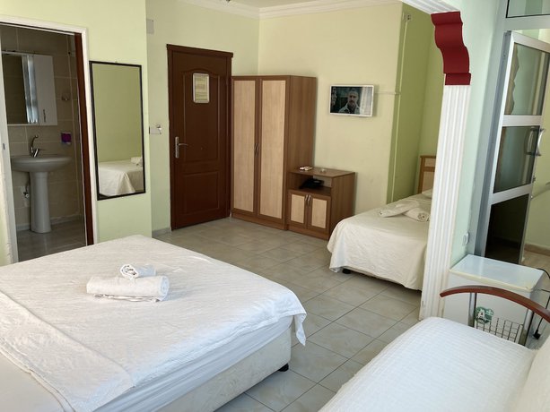 Imagen de la habitación del Harvest Hotel. Foto 7