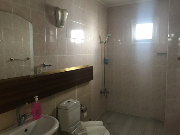 Imagen de la habitación del Harvest Hotel. Foto 11