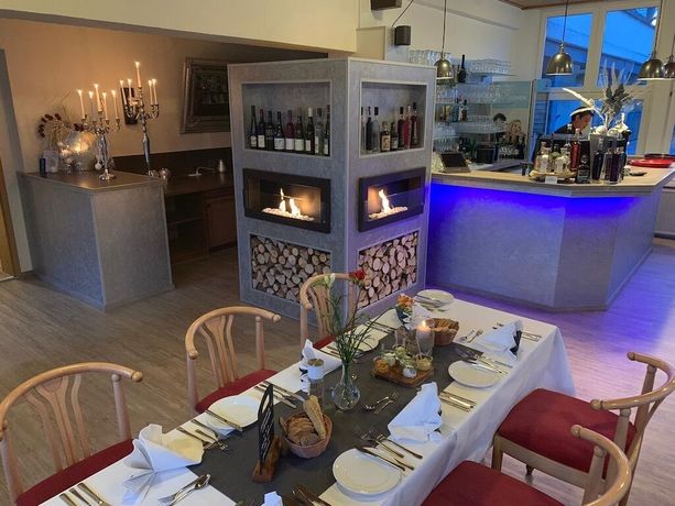Imagen del bar/restaurante del Harzhotel G&uuml;ntersberge - Adult Only. Foto 3