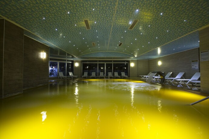 Imagen de la piscina del Hattusa Vacation Thermal Club Erzin. Foto 37