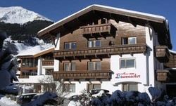 Imagen de los exteriores del Haus Brunnacker. Foto 5