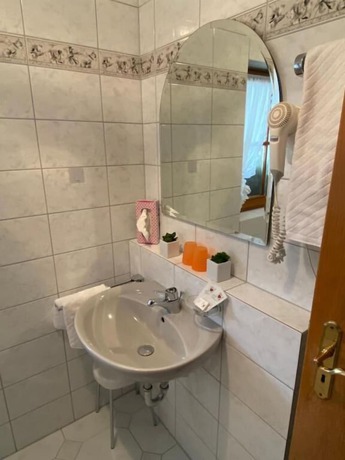 Imagen de la habitación del Haus Seehang Hotel Garni. Foto 10