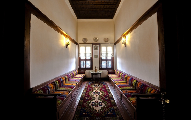 Imagen de los interiores del Havuzlu Asmazlar Konagi. Foto 19