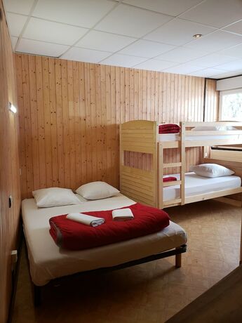 Imagen de la habitación del H&eacute;bergement Artense. Foto 12