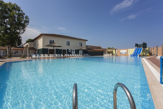 Imagen de la piscina del Hedef Beyt Hotel Resort and Spa. Foto 20