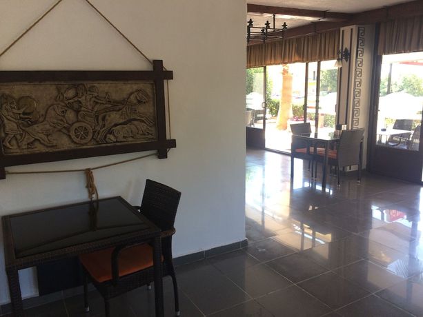 Imagen de los interiores del Helene Apart Hotel. Foto 16