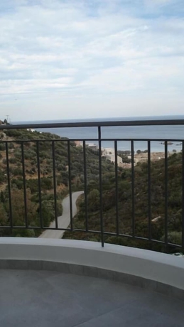 Imagen de los exteriores del Heliopetra Sea View Studios. Foto 12