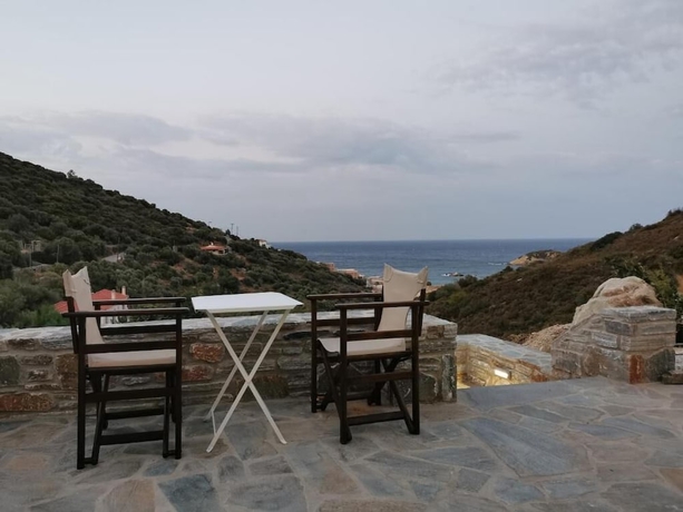Imagen del bar/restaurante del Heliopetra Sea View Studios. Foto 5