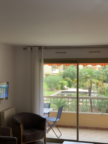 Imagen de la habitación del Hello C&ocirc;te d'Azur. Foto 13