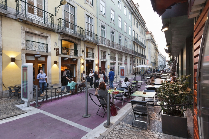 Imagen del bar/restaurante del Hello Lisbon Cais Do Sodre Apartments. Foto 4