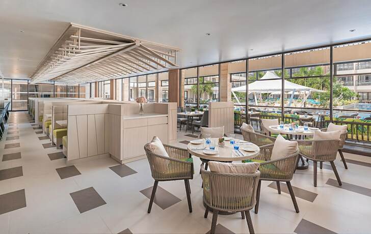 Imagen del bar/restaurante del Henann Park Resort. Foto 7