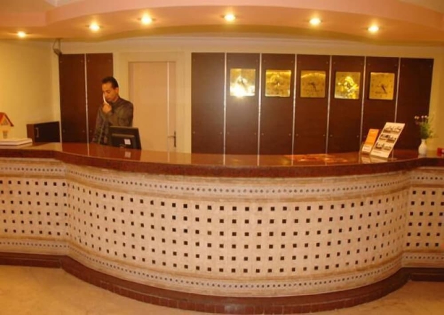Imagen de los interiores del Hera Beach Hotel. Foto 8