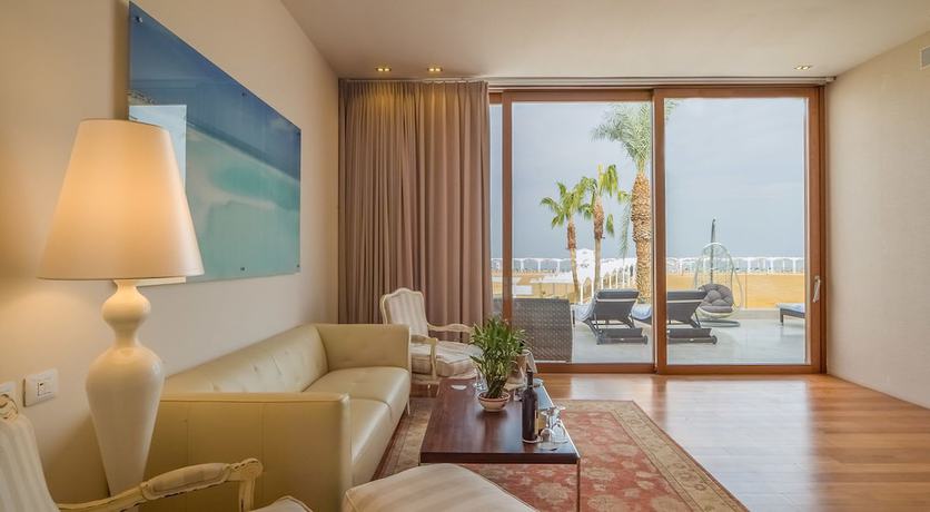 Imagen de la habitación del Herbert Samuel Hod Dead Sea Hotel. Foto 15