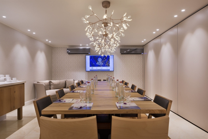 Imagen de los interiores del Herbert Samuel Okeanos Suites Herzilya. Foto 13