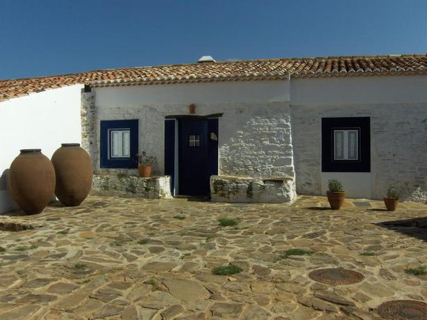 Imagen de los exteriores del Herdade Do Azinhal. Foto 9