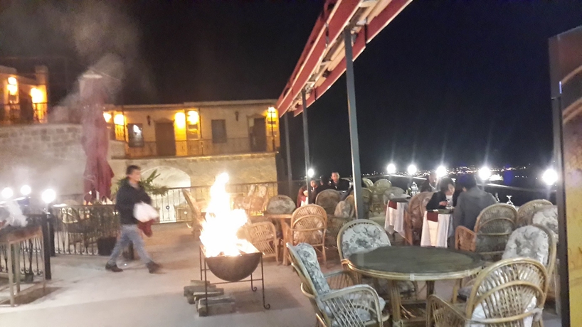 Imagen del bar/restaurante del Hermes Cave Hotel. Foto 2