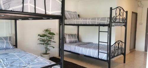Imagen de la habitación del Hideout Hostel, Ban Haad Rin. Foto 11