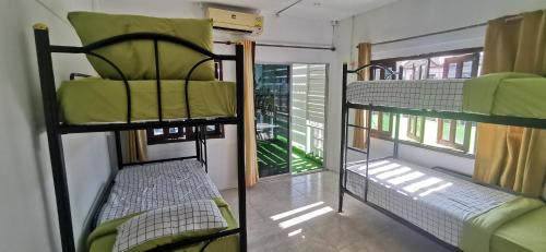 Imagen de la habitación del Hideout Hostel, Ban Haad Rin. Foto 13