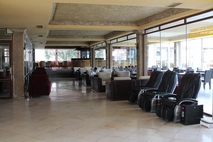 Imagen de los interiores del Hierapolis Termal Hotel. Foto 16