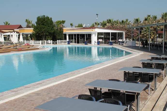 Imagen de la piscina del Hierapolis Termal Hotel. Foto 17