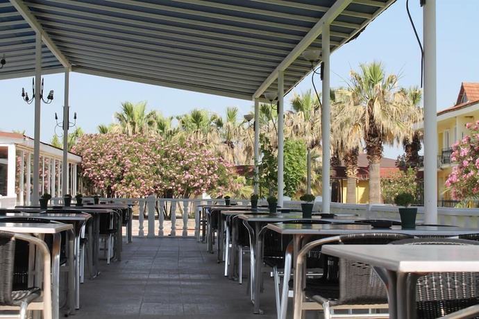 Imagen del bar/restaurante del Hierapolis Termal Hotel. Foto 5