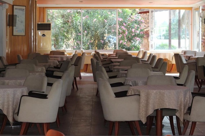 Imagen del bar/restaurante del Hierapolis Termal Hotel. Foto 7