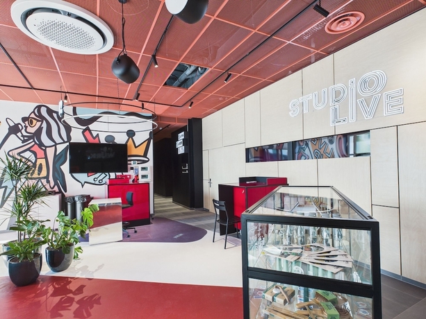 Imagen de los interiores del Hife V&eacute;lizy. Foto 12