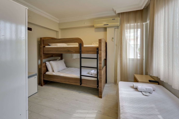 Imagen de la habitación del Hikmethan Otel. Foto 17