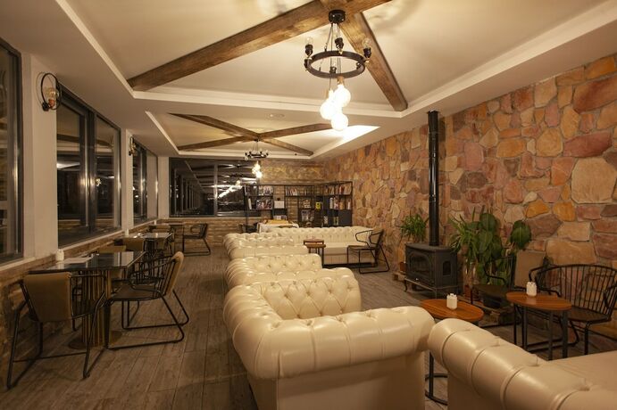 Imagen del bar/restaurante del Hilas Thermal Resort And Spa. Foto 12