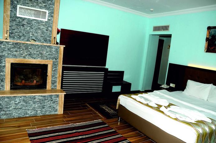 Imagen de la habitación del Hill River Hotel. Foto 6