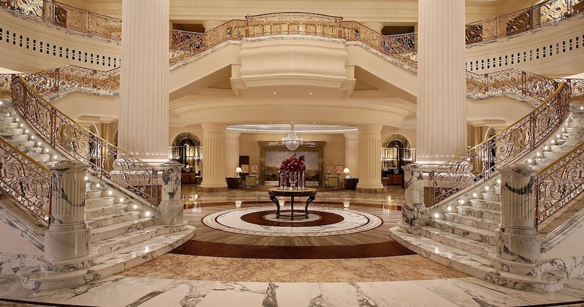 Imagen de los interiores del Hilton Luxury Hotel &ndash; Rooms Only | Mandatory All-Inclusive Paid At Hotel. Foto 12