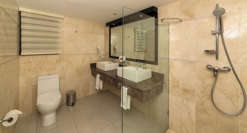 Imagen de la habitación del Hilton Luxury Hotel &ndash; Rooms Only | Mandatory All-Inclusive Paid At Hotel. Foto 7