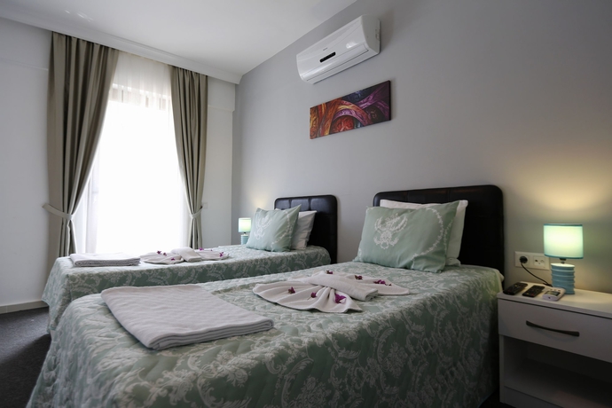 Imagen de la habitación del Himm Hotel. Foto 8