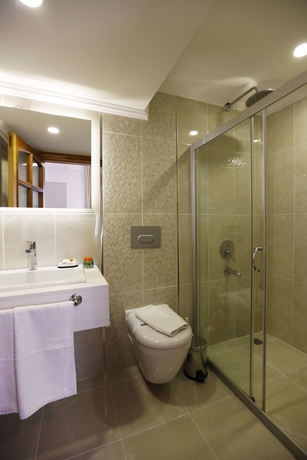 Imagen de la habitación del Himm Hotel. Foto 16