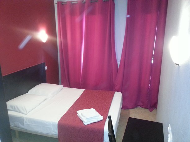 Imagen de la habitación del Hipotel Paris Bastille Saint Antoine. Foto 6