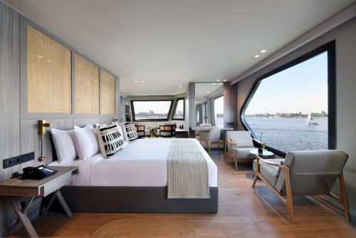 Imagen de la habitación del Historia The Boutique Hotel Nile Cruise -Every Monday from Luxor for 04 & 07 Nights - Every Friday F. Foto 18
