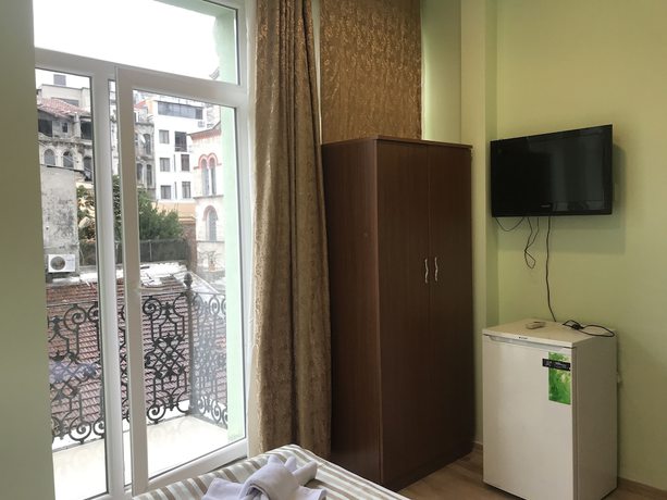 Imagen de la habitación del Historial Hotel. Foto 4
