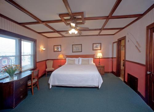 Imagen de la habitación del Historic Hotel Nichols. Foto 5