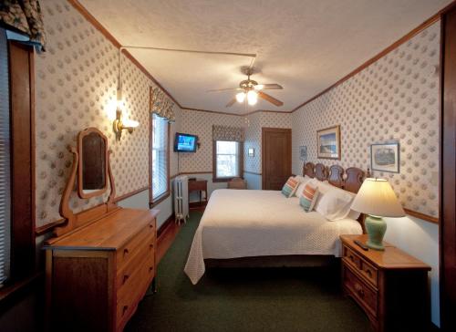 Imagen de la habitación del Historic Hotel Nichols. Foto 7