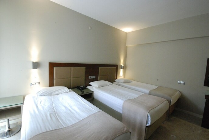 Imagen de la habitación del Hitit Otel. Foto 20