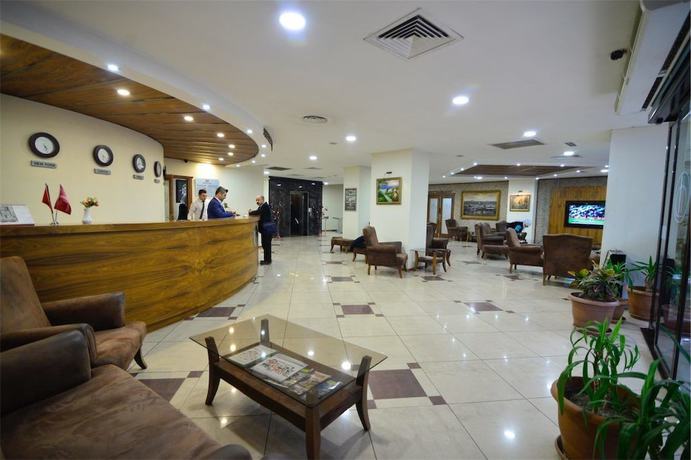 Imagen de los interiores del Hizel Hotel. Foto 19